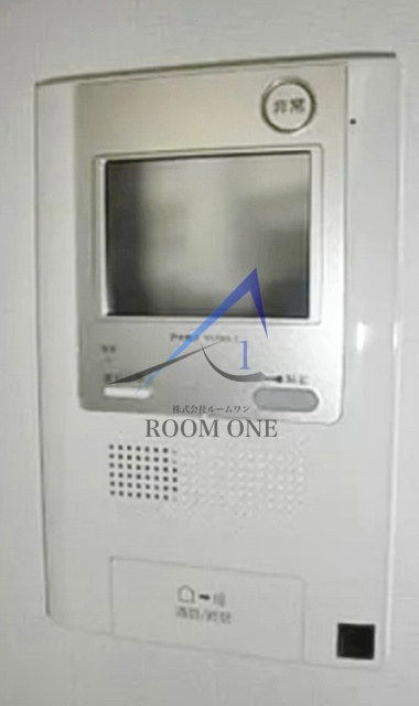 レグラス横浜西口のセキュリティ|モニター付きインターホンです。