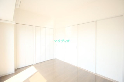 【寝室】 | グレイスフルリッチ | 洋室