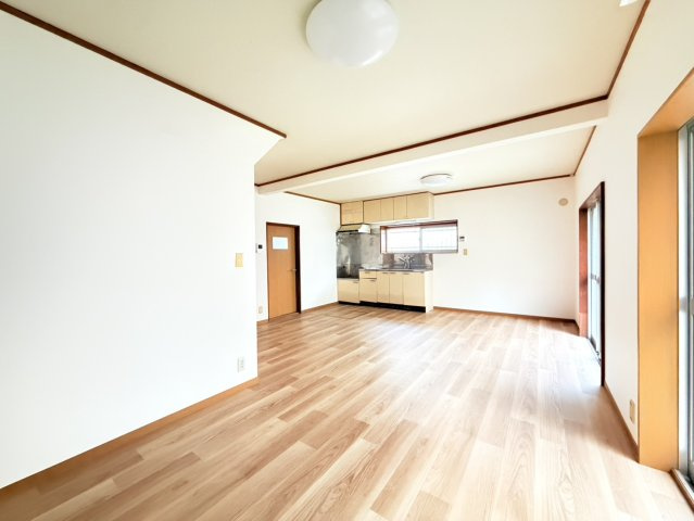 取手市双葉中古物件の居間・リビング