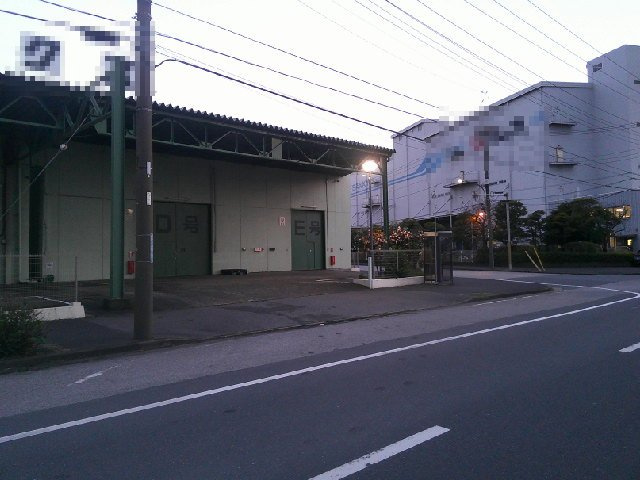 千葉市中央区中央港２丁目の倉庫