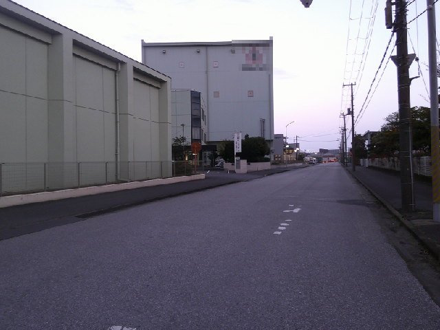 千葉市中央区中央港２丁目の倉庫