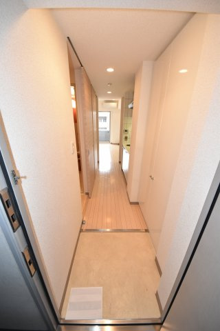 ルクレイタチボリの玄関