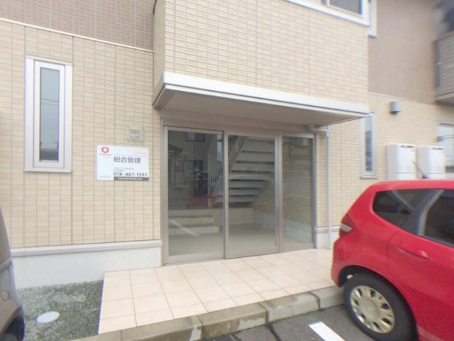 ディアコート和田駅前201のエントランス