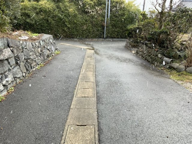朝倉市小隈　売り土地の前面道路含む現地写真|前面道路含む現地写真です