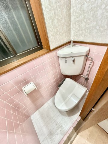 田川3丁目一戸建のトイレ