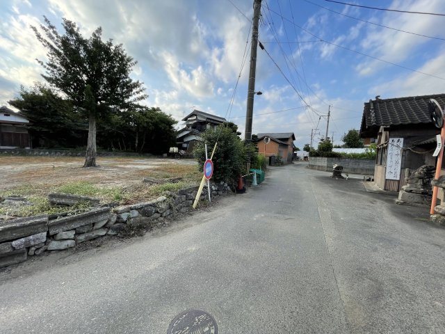 朝倉市鵜木　売り土地の前面道路含む現地写真|前面道路含む現地写真です