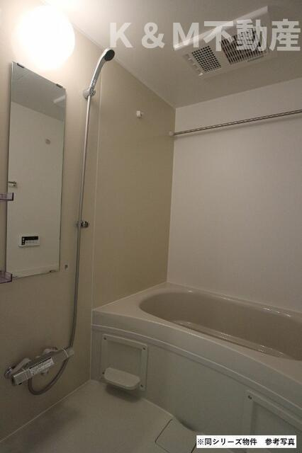 ＲＥＧＡＬＥＳＴ　ＮＥＸＴＥＲＡの浴室|落ち着いた空間のお風呂です