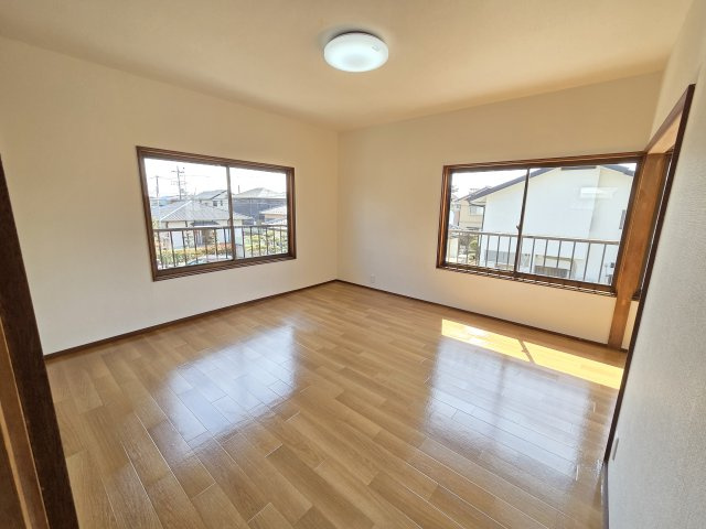 太田市由良町　中古住宅の洋室
