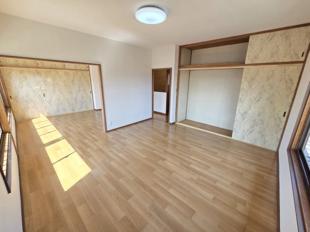 太田市由良町　中古住宅の収納