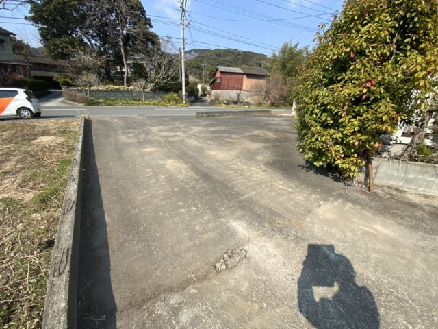 朝倉市柿原　売り土地の前面道路含む現地写真|前面道路含む現地写真です