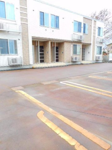 シェーネーアゼリア　Ⅰの駐車場