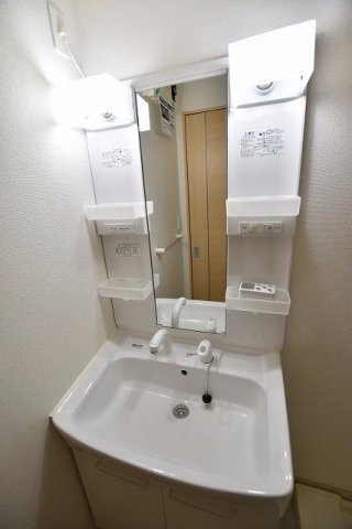 シェーネーアゼリア　Ⅰの洗面所