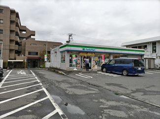 ファミリーマート 海老名下今泉店まで950ｍ