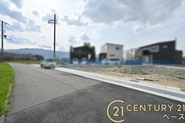リーブルガーデン笛堂 ２号棟 ／新築一戸建の前面道路含む現地写真