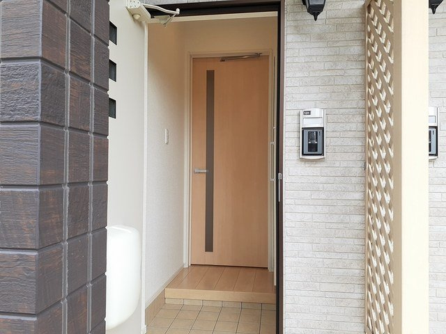 ミラノⅣの玄関|明るい玄関です
