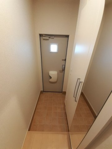 アルコバレーノ　ルーチェの玄関