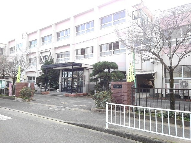 エトワールの周辺|小学校まで300m