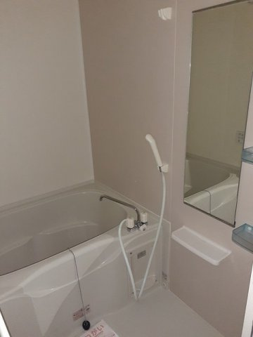 Ｎｅｏ　Ｃｉｔｙ庭瀬の浴室