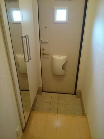 イリーデアンジュＡのエントランス