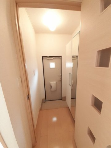 エール正林Ｄの玄関