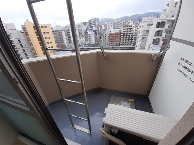 アシストみなと元町のバルコニー