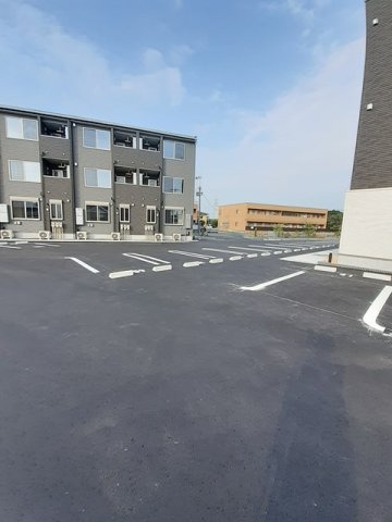 Ｉ・ＶＩＬＬＡＧＥ大手町　Ｂの駐車場