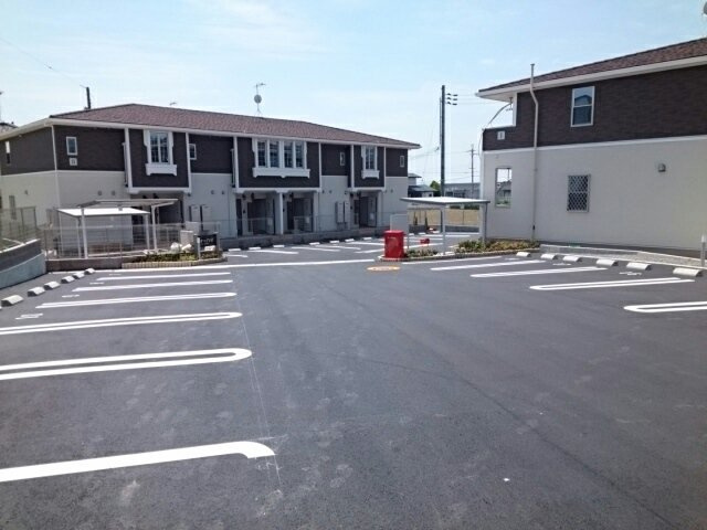 オーブ　Ⅱの駐車場