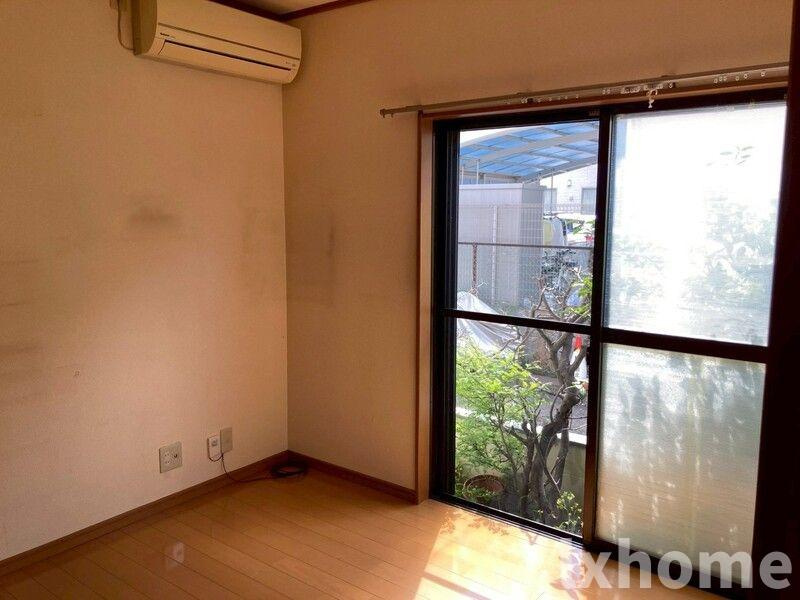摂津戸建⑧の洋室|ゆったりした洋室です
