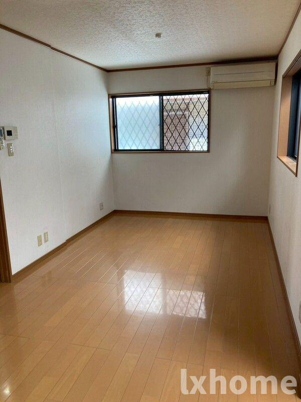 摂津戸建⑧の寝室|ゆとりの広さです