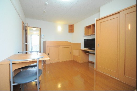 レオパレスマドンナの居間・リビング|備品や設備仕様は号室等により異なります現地をご確認下さい。