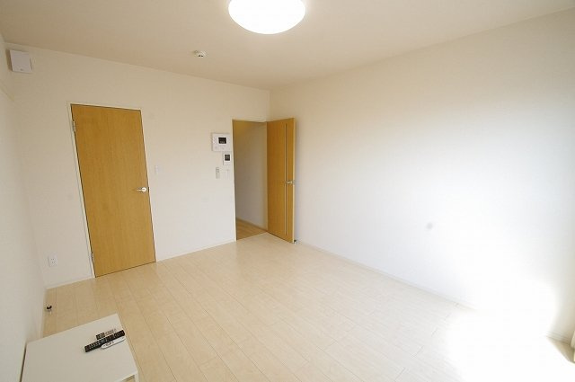 クレイノグランメゾン　アオイの寝室