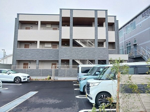 ウェスヴィラの駐車場