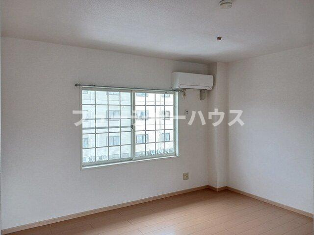 プラドール岡崎の居間・リビング