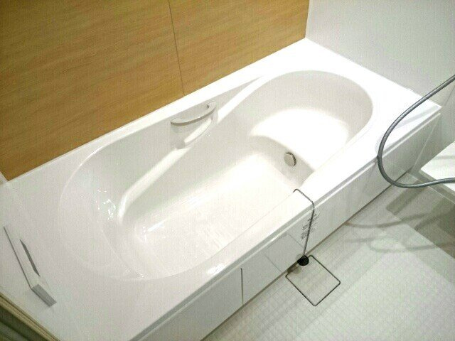 アドニスＡの浴室