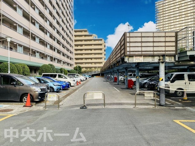 南砂四丁目住宅の駐車場|【敷地内駐車場】最新の空き状況や費用などの詳細は担当スタッフまでお問い合わせください。