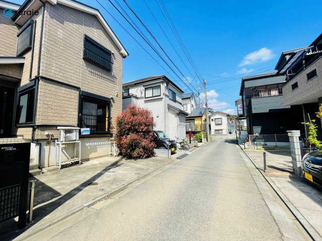川越市岸町1丁目　中古戸建の前面道路含む現地写真|4/6撮影
