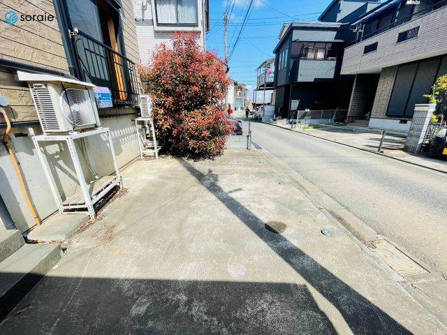 川越市岸町1丁目　中古戸建の駐車場|4/6撮影