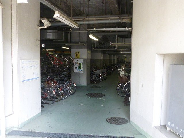晴海アイランドトリトンスクエアビュータワーの駐輪場