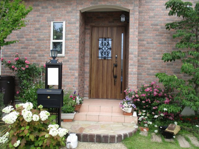 【外観】 | 湯川三丁目2番32号（B-18）