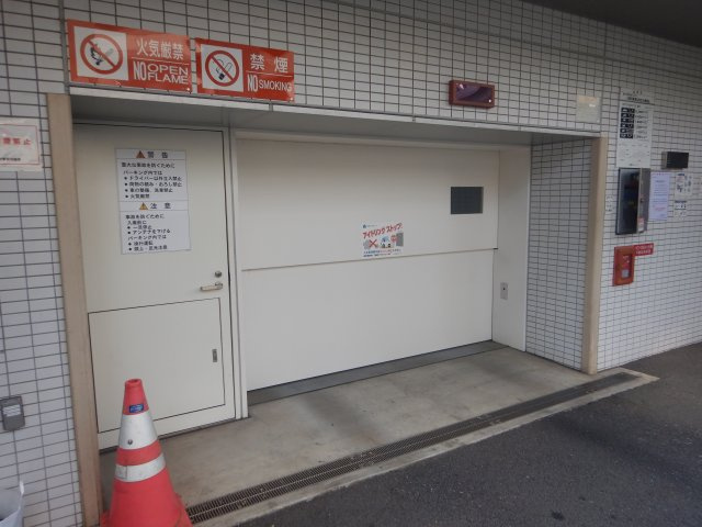 スカイグランデ汐留の駐車場