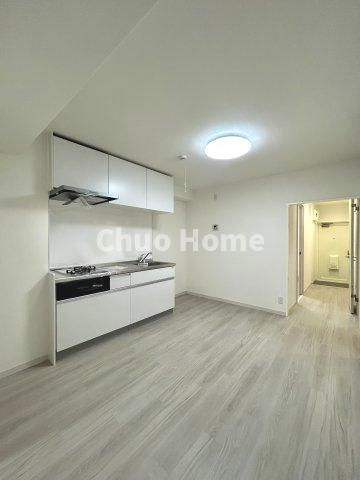 ジャルダン田端の居間・リビング|【居間・リビング】「ＬＤＫは家族団らんをデザイン」広いＬＤＫでは家族が集まり一緒の時間を過ごせる工夫がされております。何気ない一日の当たり前のひとコマがいつか一生の宝物になります