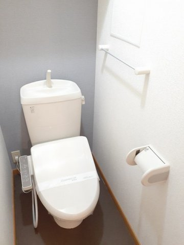 【トイレ】 | ヴィラユニゾンⅡ | ゆったりとした空間のトイレです