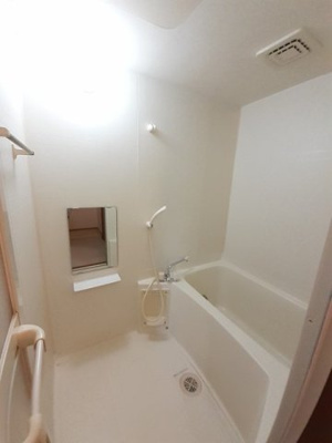 【浴室】 | ソレイユⅠ