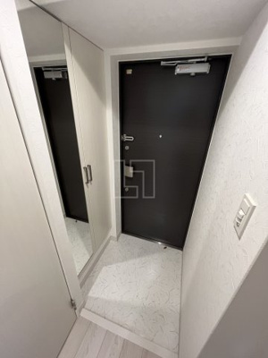 【玄関】 | gm難波ウエストD.C | gm難波ウエストD.C(ジーエムナンバウエストディーシー）　玄関
