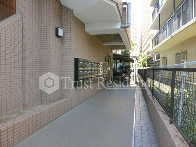 【エントランス】 | クレセール