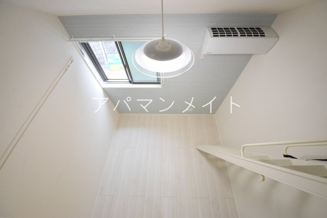 【内装】 | ヒルズ戸塚町 | ロフトからの眺め