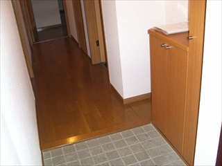 トランキルレジデンスの玄関|シューズボックス