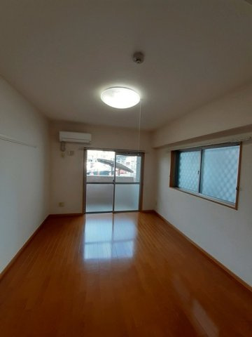 フィオーレ　ジュネスの居間・リビング|ゆったりとしたリビングです