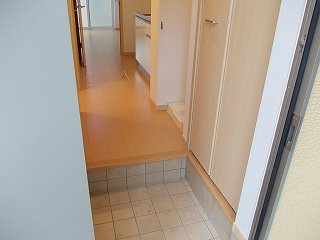 ルミナスＡの玄関|毎日通る玄関はこちらです