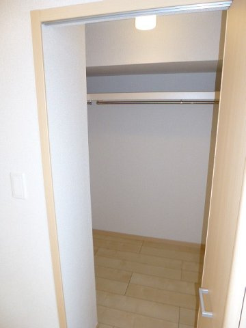 カーサ・ブルーの収納|小物を収納するのに便利です